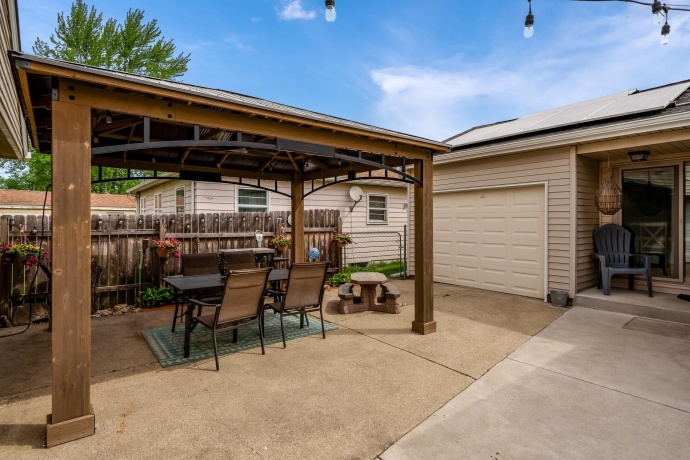 6120 John, LOVES PARK, Illinois 61111, 3 Bedrooms Bedrooms, ,2 BathroomsBathrooms,House,For Sale,John,202602577