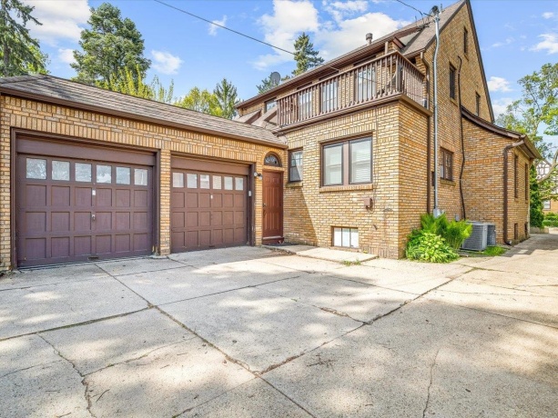 117 Highland, ROCKFORD, Illinois 61107, 3 Bedrooms Bedrooms, ,1 BathroomBathrooms,House,For Sale,Highland,202602580