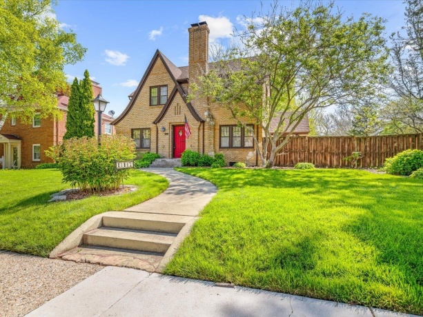 117 Highland, ROCKFORD, Illinois 61107, 3 Bedrooms Bedrooms, ,1 BathroomBathrooms,House,For Sale,Highland,202602580