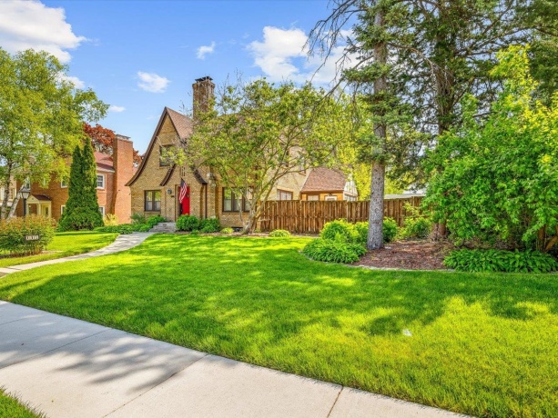 117 Highland, ROCKFORD, Illinois 61107, 3 Bedrooms Bedrooms, ,1 BathroomBathrooms,House,For Sale,Highland,202602580