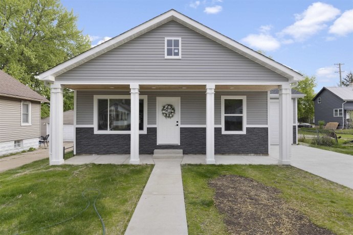 1212 Lincoln, ROCKFORD, Illinois 61102, 4 Bedrooms Bedrooms, ,3 BathroomsBathrooms,House,For Sale,Lincoln,202602581