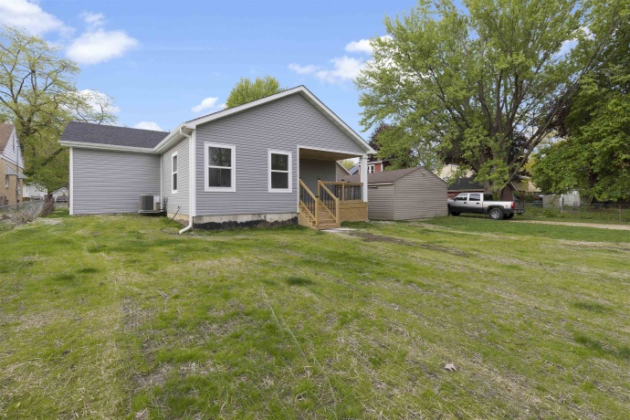 1212 Lincoln, ROCKFORD, Illinois 61102, 4 Bedrooms Bedrooms, ,3 BathroomsBathrooms,House,For Sale,Lincoln,202602581