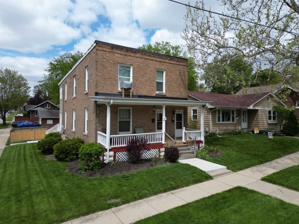 2304 17th, ROCKFORD, Illinois 61104, ,2 Units,For Sale,17th,202602582