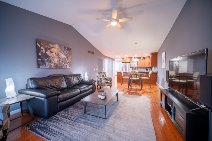 6308 Oak Crest, LOVES PARK, Illinois 61111, 2 Bedrooms Bedrooms, ,2 BathroomsBathrooms,Condominium,For Sale,Oak Crest,202602584