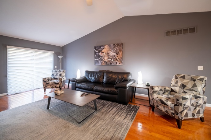 6308 Oak Crest, LOVES PARK, Illinois 61111, 2 Bedrooms Bedrooms, ,2 BathroomsBathrooms,Condominium,For Sale,Oak Crest,202602584
