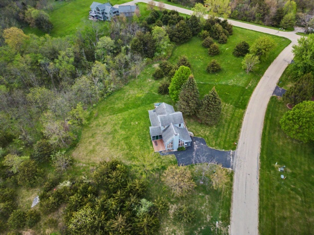 5 Maltby, GALENA, Illinois 61036, 3 Bedrooms Bedrooms, ,2 BathroomsBathrooms,House,For Sale,Maltby,202602583