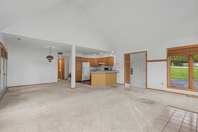 5 Maltby, GALENA, Illinois 61036, 3 Bedrooms Bedrooms, ,2 BathroomsBathrooms,House,For Sale,Maltby,202602583