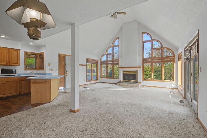 5 Maltby, GALENA, Illinois 61036, 3 Bedrooms Bedrooms, ,2 BathroomsBathrooms,House,For Sale,Maltby,202602583