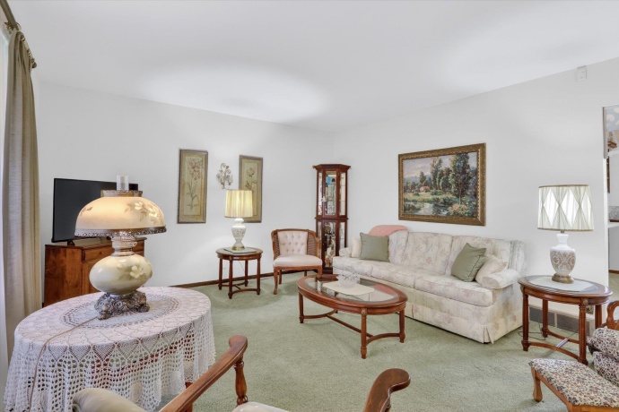 4888 Sudbury, ROCKFORD, Illinois 61101, 3 Bedrooms Bedrooms, ,3 BathroomsBathrooms,House,For Sale,Sudbury,202602587