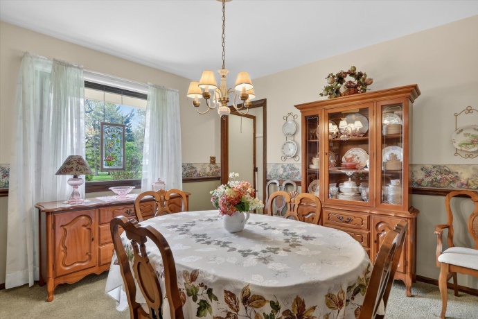 4888 Sudbury, ROCKFORD, Illinois 61101, 3 Bedrooms Bedrooms, ,3 BathroomsBathrooms,House,For Sale,Sudbury,202602587