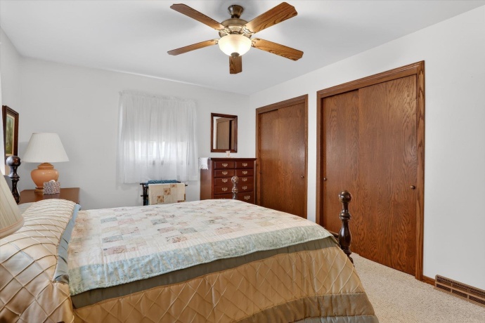 4888 Sudbury, ROCKFORD, Illinois 61101, 3 Bedrooms Bedrooms, ,3 BathroomsBathrooms,House,For Sale,Sudbury,202602587