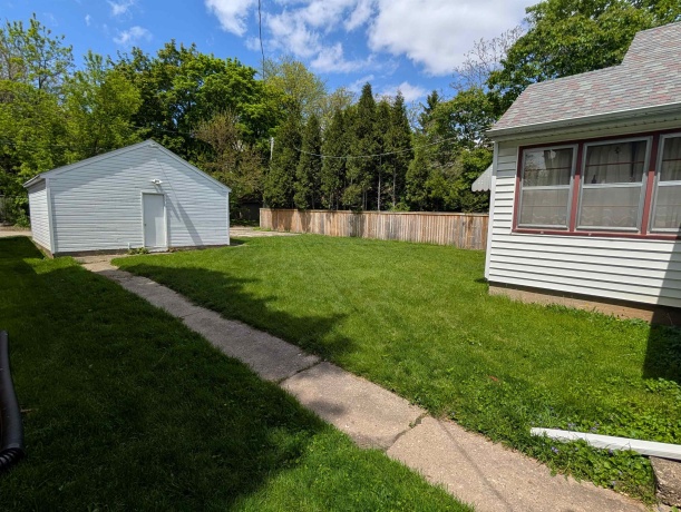 1712 Oxford, ROCKFORD, Illinois 61103, 2 Bedrooms Bedrooms, ,1 BathroomBathrooms,House,For Sale,Oxford,202602589