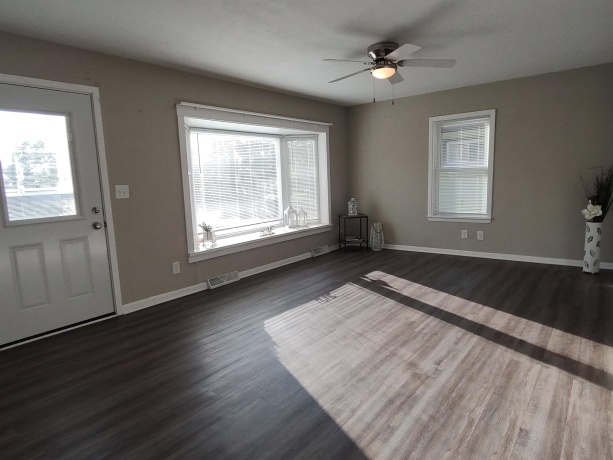 617 Gardner, BELVIDERE, Illinois 61008, 3 Bedrooms Bedrooms, ,1 BathroomBathrooms,House,For Sale,Gardner,202602590