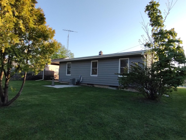 617 Gardner, BELVIDERE, Illinois 61008, 3 Bedrooms Bedrooms, ,1 BathroomBathrooms,House,For Sale,Gardner,202602590