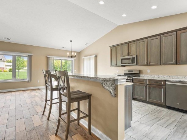 6229 Parks Edge, LOVES PARK, Illinois 61111, 2 Bedrooms Bedrooms, ,2 BathroomsBathrooms,House,For Sale,Parks Edge,202602591