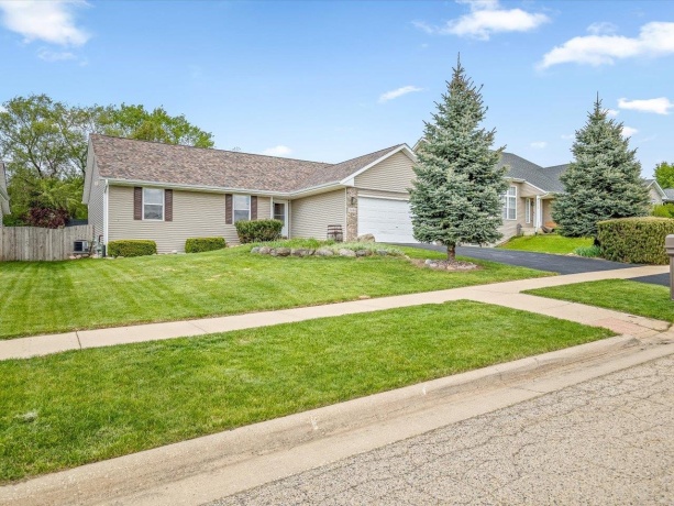 3444 Citadel, ROCKFORD, Illinois 61109, 3 Bedrooms Bedrooms, ,2 BathroomsBathrooms,House,For Sale,Citadel,202602593