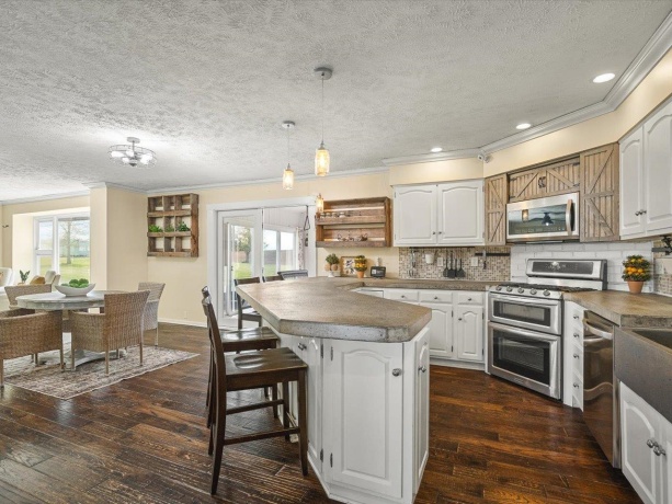 8548 Edwardsville, GERMAN VALLEY, Illinois 61039, 4 Bedrooms Bedrooms, ,3 BathroomsBathrooms,House,For Sale,Edwardsville,202602594