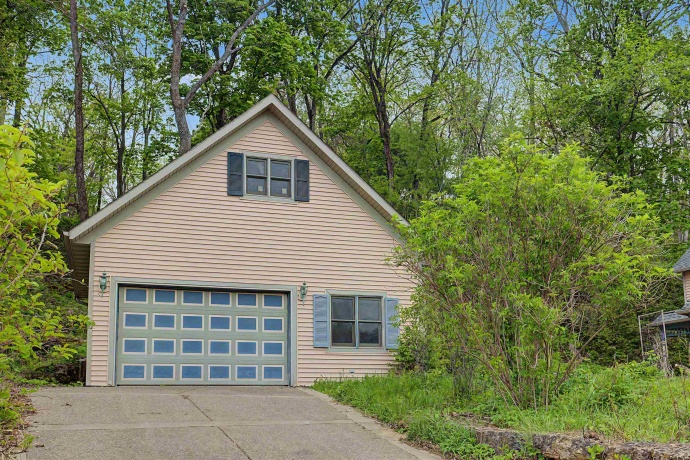 748 Dewey, GALENA, Illinois 61036, 3 Bedrooms Bedrooms, ,1 BathroomBathrooms,House,For Sale,Dewey,202602596