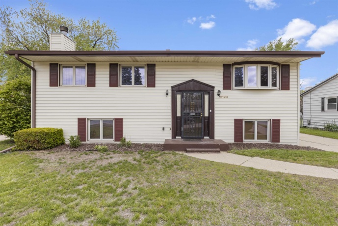 Loves Park 4 Bedroom