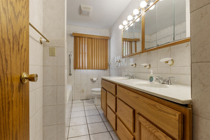 2120 Coronet, LOVES PARK, Illinois 61111, 4 Bedrooms Bedrooms, ,1 BathroomBathrooms,House,For Sale,Coronet,202602599