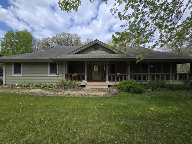 3A25 Grant, APPLE RIVER, Illinois 61001, 3 Bedrooms Bedrooms, ,2 BathroomsBathrooms,House,For Sale,Grant,202602600