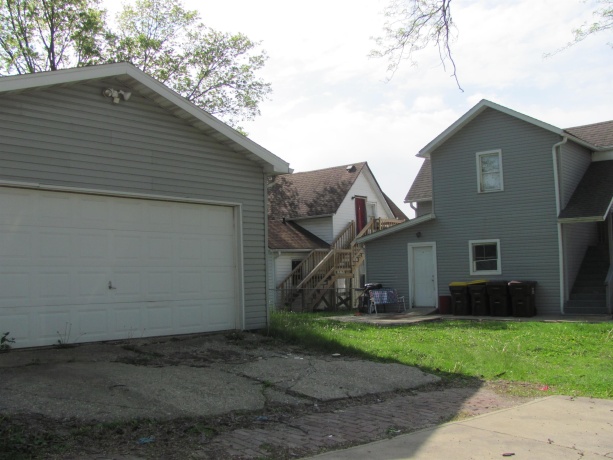 727 Montague, ROCKFORD, Illinois 61102, ,2 Units,For Sale,Montague,202602601