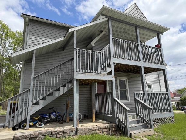 727 Montague, ROCKFORD, Illinois 61102, ,2 Units,For Sale,Montague,202602601