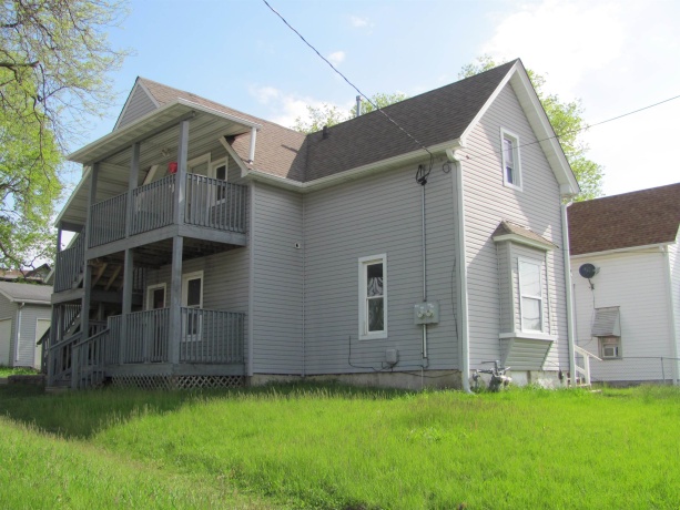 727 Montague, ROCKFORD, Illinois 61102, ,2 Units,For Sale,Montague,202602601