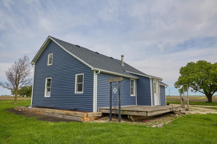 324 Wixon Pit, EARLVILLE, Illinois 60518, 2 Bedrooms Bedrooms, ,1 BathroomBathrooms,House,For Sale,Wixon Pit,202602328