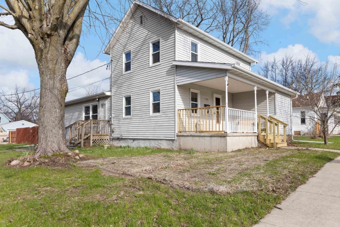 128 8th, ROCHELLE, Illinois 61068, 3 Bedrooms Bedrooms, ,1 BathroomBathrooms,House,For Sale,8th,202601936