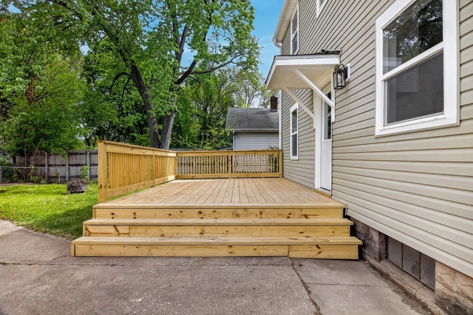2031 Ridge, ROCKFORD, Illinois 61103, 3 Bedrooms Bedrooms, ,1 BathroomBathrooms,House,For Sale,Ridge,202602605