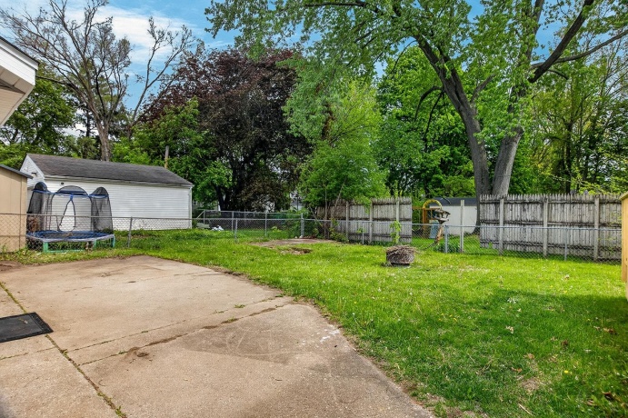 2031 Ridge, ROCKFORD, Illinois 61103, 3 Bedrooms Bedrooms, ,1 BathroomBathrooms,House,For Sale,Ridge,202602605