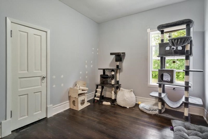 728 10th, ROCKFORD, Illinois 61104, 3 Bedrooms Bedrooms, ,1 BathroomBathrooms,House,For Sale,10th,202602606