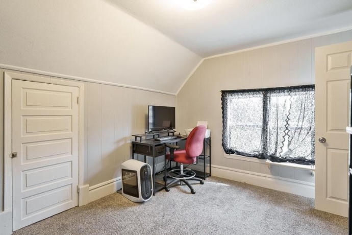 728 10th, ROCKFORD, Illinois 61104, 3 Bedrooms Bedrooms, ,1 BathroomBathrooms,House,For Sale,10th,202602606