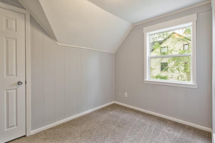 728 10th, ROCKFORD, Illinois 61104, 3 Bedrooms Bedrooms, ,1 BathroomBathrooms,House,For Sale,10th,202602606