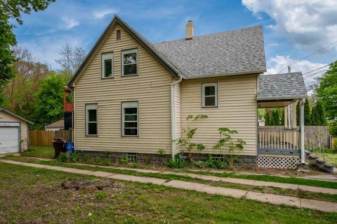 728 10th, ROCKFORD, Illinois 61104, 3 Bedrooms Bedrooms, ,1 BathroomBathrooms,House,For Sale,10th,202602606