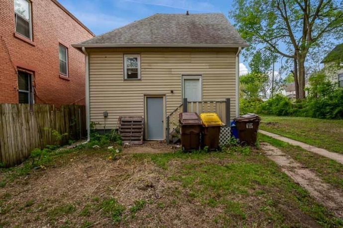 728 10th, ROCKFORD, Illinois 61104, 3 Bedrooms Bedrooms, ,1 BathroomBathrooms,House,For Sale,10th,202602606
