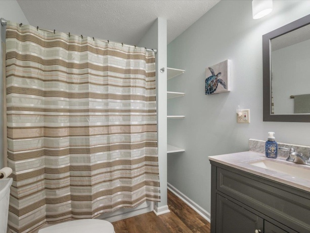 5417 Hollis, LOVES PARK, Illinois 61111, 3 Bedrooms Bedrooms, ,1 BathroomBathrooms,House,For Sale,Hollis,202602612