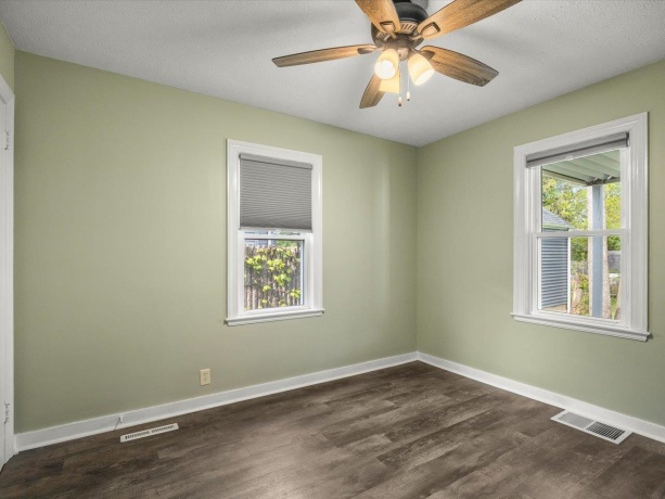 5417 Hollis, LOVES PARK, Illinois 61111, 3 Bedrooms Bedrooms, ,1 BathroomBathrooms,House,For Sale,Hollis,202602612