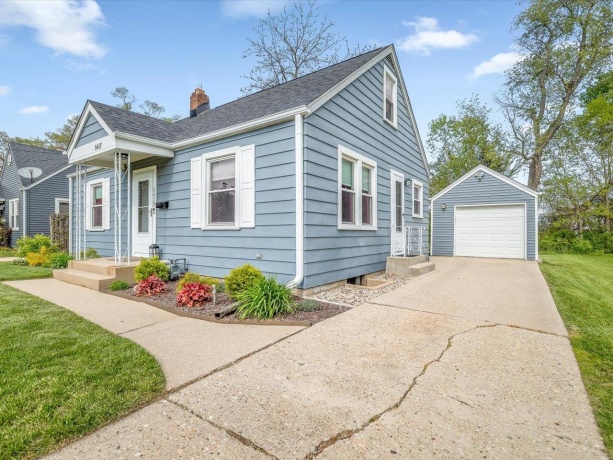 5417 Hollis, LOVES PARK, Illinois 61111, 3 Bedrooms Bedrooms, ,1 BathroomBathrooms,House,For Sale,Hollis,202602612