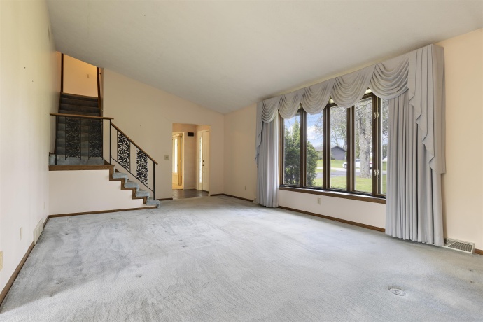8642 SUMMERSET, BELVIDERE, Illinois 61008, 3 Bedrooms Bedrooms, ,2 BathroomsBathrooms,House,For Sale,SUMMERSET,202602615