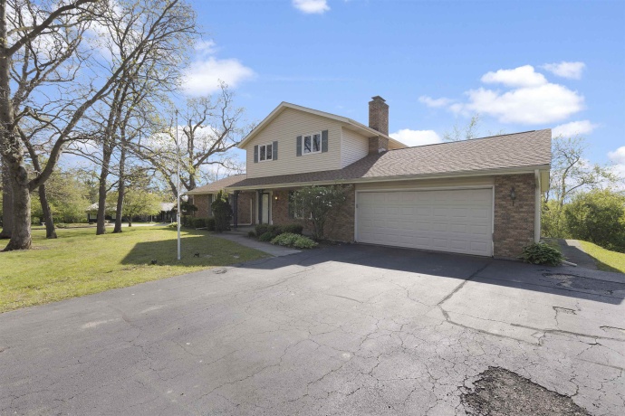 8642 SUMMERSET, BELVIDERE, Illinois 61008, 3 Bedrooms Bedrooms, ,2 BathroomsBathrooms,House,For Sale,SUMMERSET,202602615