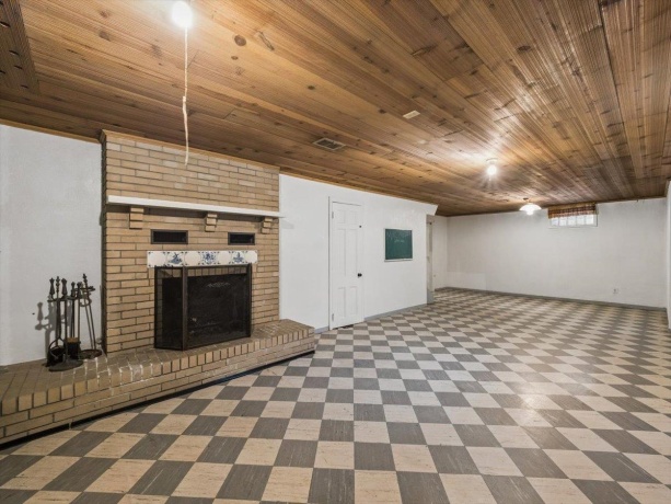 1740 East Gate, ROCKFORD, Illinois 61108, 3 Bedrooms Bedrooms, ,1 BathroomBathrooms,House,For Sale,East Gate,202602617
