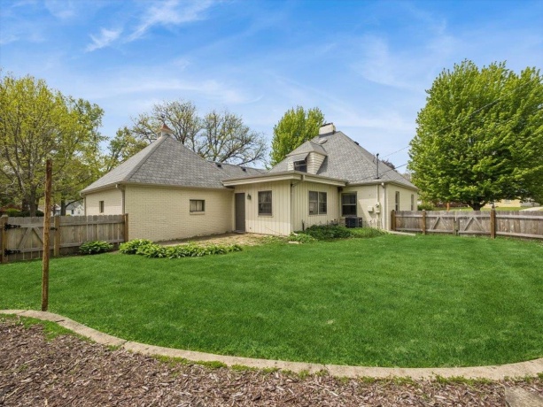 1740 East Gate, ROCKFORD, Illinois 61108, 3 Bedrooms Bedrooms, ,1 BathroomBathrooms,House,For Sale,East Gate,202602617
