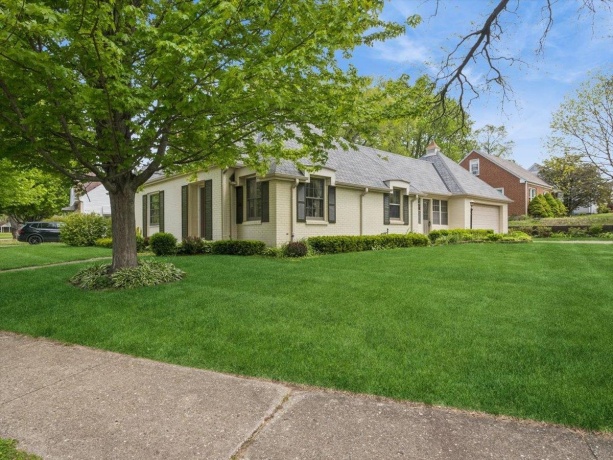 1740 East Gate, ROCKFORD, Illinois 61108, 3 Bedrooms Bedrooms, ,1 BathroomBathrooms,House,For Sale,East Gate,202602617