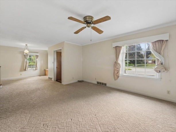 1740 East Gate, ROCKFORD, Illinois 61108, 3 Bedrooms Bedrooms, ,1 BathroomBathrooms,House,For Sale,East Gate,202602617