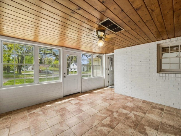 1740 East Gate, ROCKFORD, Illinois 61108, 3 Bedrooms Bedrooms, ,1 BathroomBathrooms,House,For Sale,East Gate,202602617