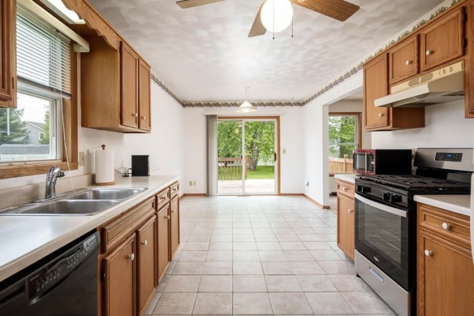 4812 PINE-AL, MACHESNEY PARK, Illinois 61115, 3 Bedrooms Bedrooms, ,2 BathroomsBathrooms,House,For Sale,PINE-AL,202602621