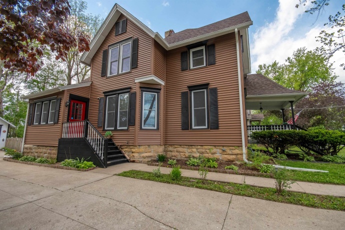400 2nd, OREGON, Illinois 61061, 3 Bedrooms Bedrooms, ,1 BathroomBathrooms,House,For Sale,2nd,202602622