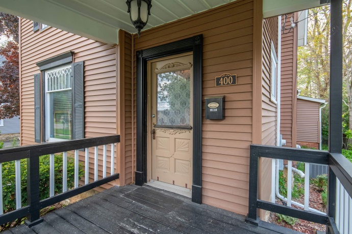 400 2nd, OREGON, Illinois 61061, 3 Bedrooms Bedrooms, ,1 BathroomBathrooms,House,For Sale,2nd,202602622